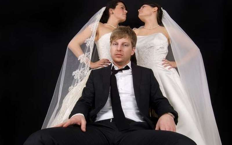 Nieformalna poligamia